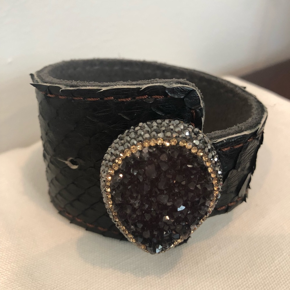 Amazing python and agate cuffs - Picture 3 of 3